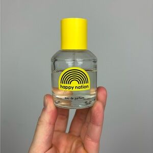 Victoria's Secret Happy Nation SUNSHINE 1.50z/45ml Eau De parfum‎